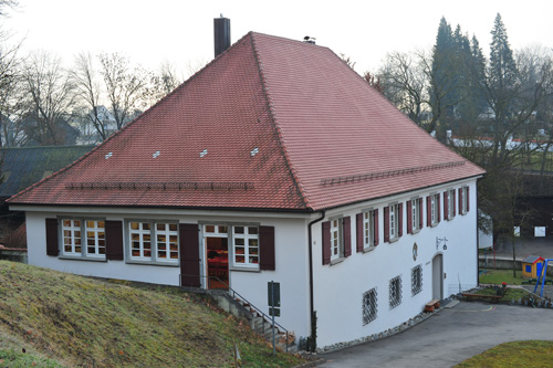 Baindt: Ehemaliges Schulhaus, erbaut um 1841. Foto: O. Bantle (2015)